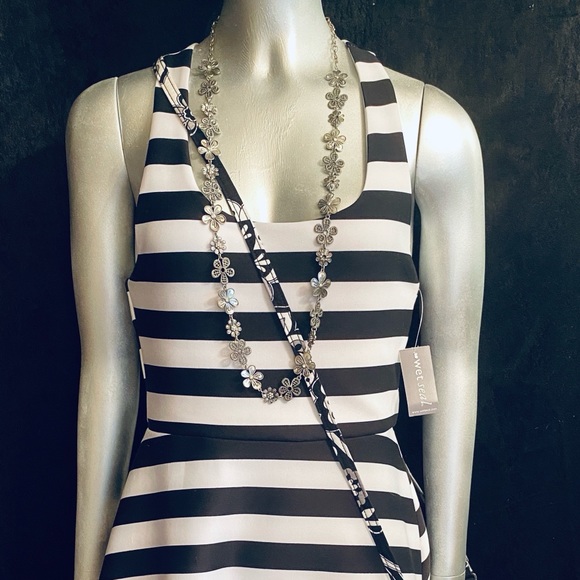 New w/Tags WET SEAL Black & White Stripe Slip-On Dress, Size Small - Picture 7 of 10